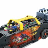 Hot Wheels Racer Verse Batman Trackset